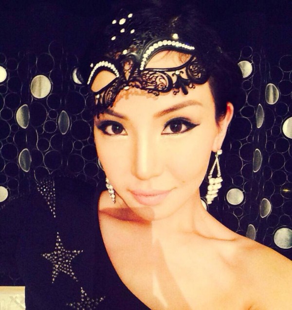 Өнөөдөр хөөрхөн Анугийн төрсөн өдөр